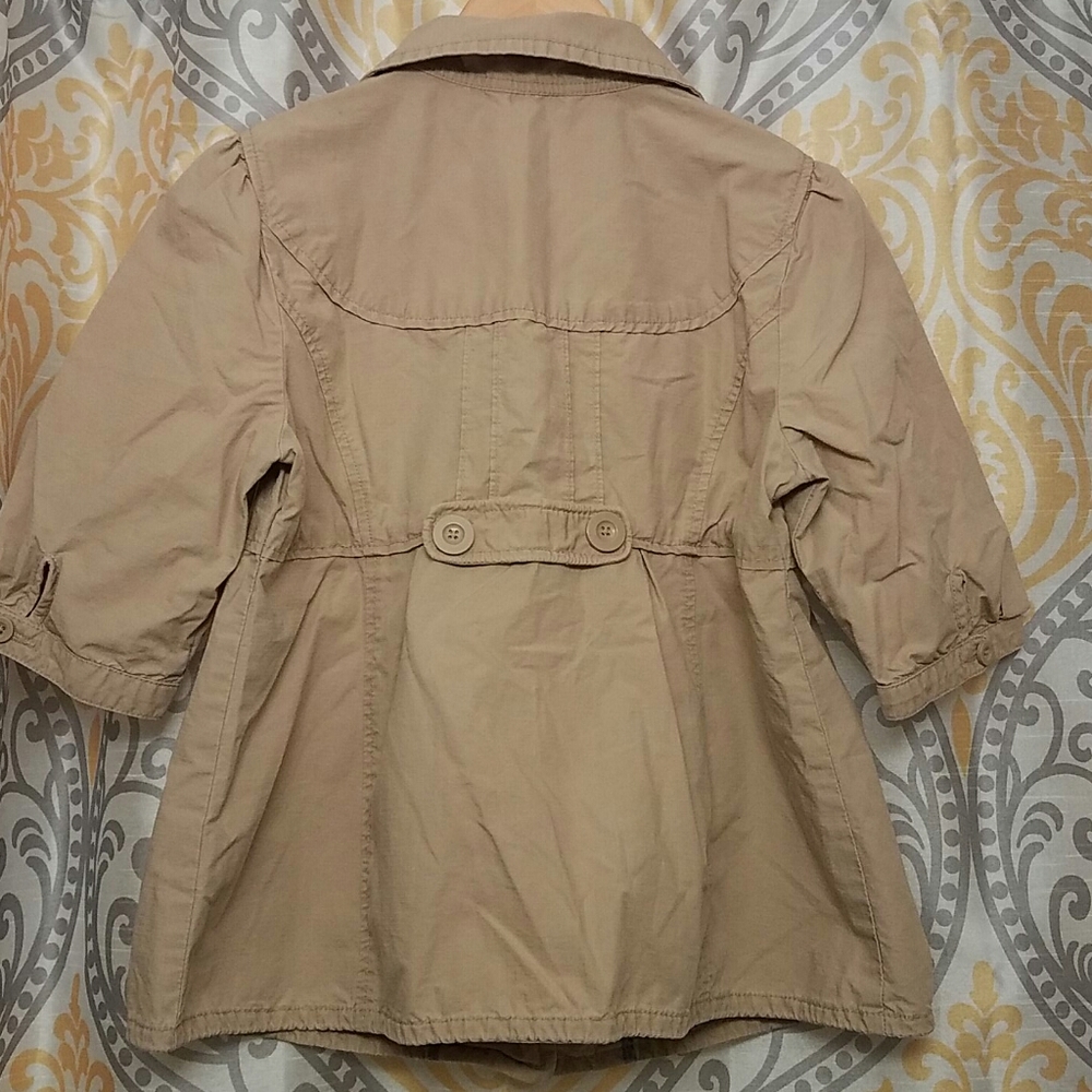 Kakhi Cropped Jacket - Picture 2 of 5